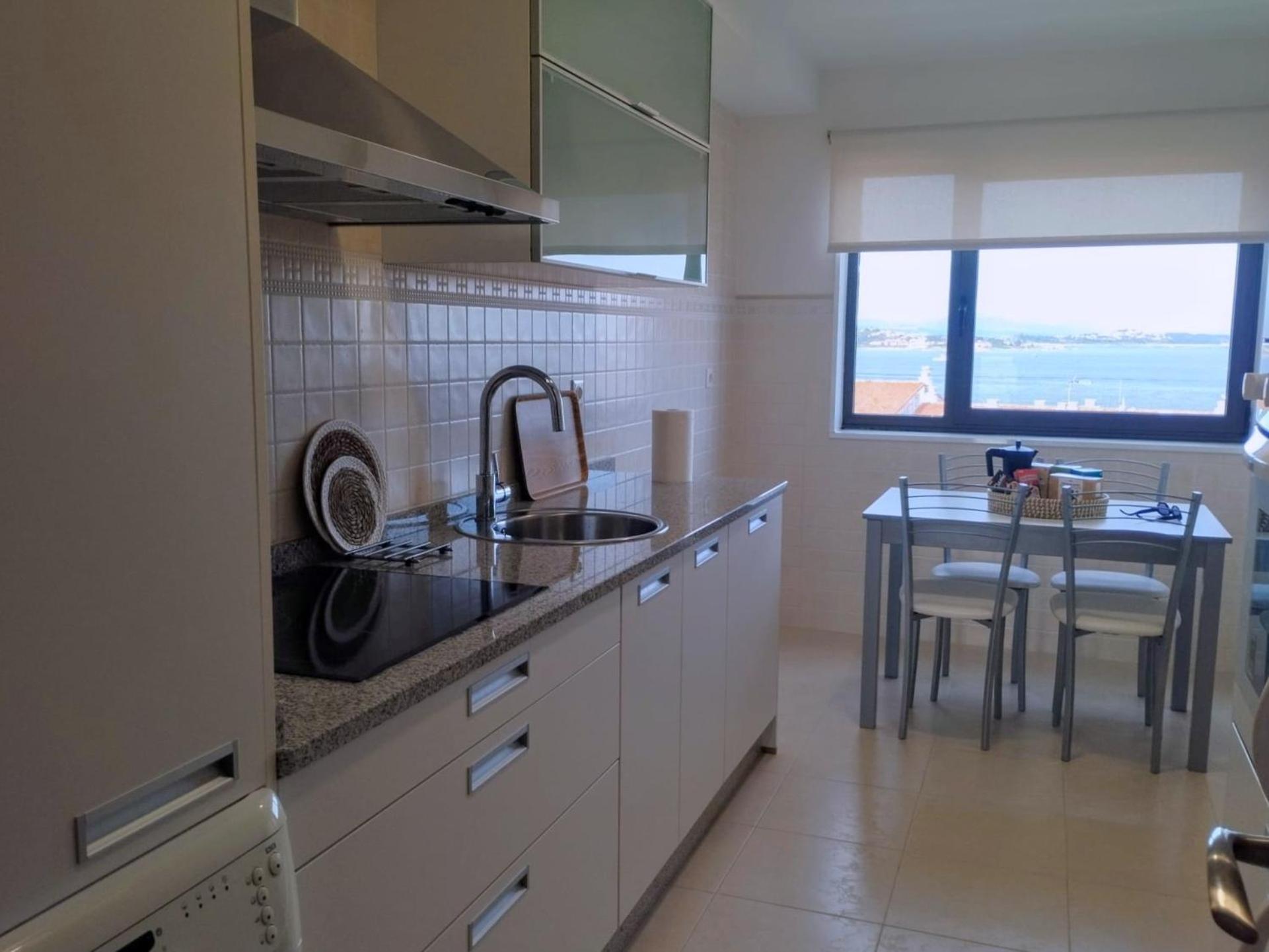 Un Rincon Con Vistas A La Ria, Playa Y Parking. Apartment Ribeira Ngoại thất bức ảnh